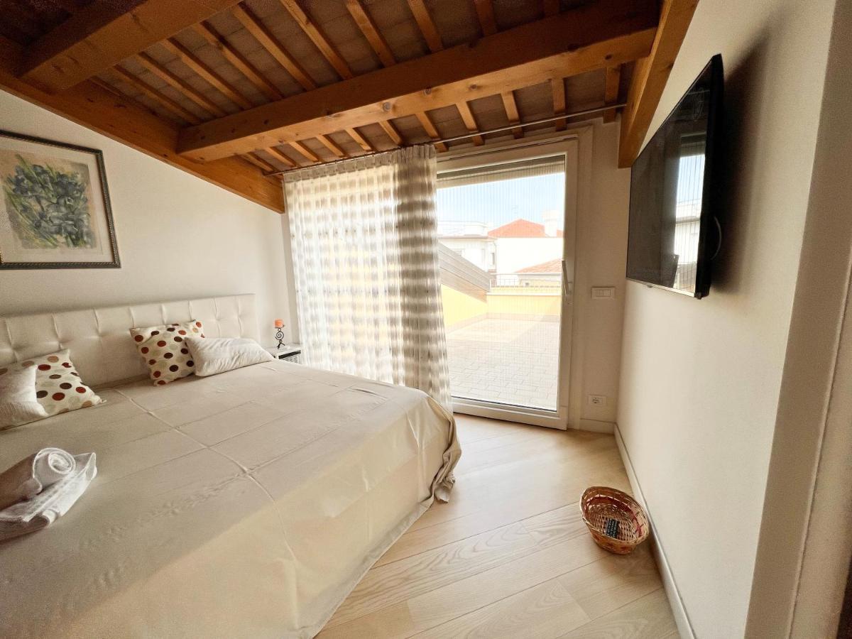 Erman House Mansarda Sulla Riviera Del Brenta Venezia Apartment Доло Екстериор снимка