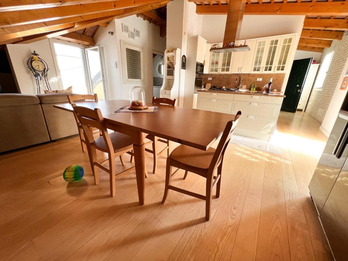 Erman House Mansarda Sulla Riviera Del Brenta Venezia Apartment Доло Екстериор снимка