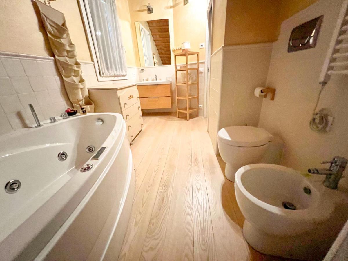 Erman House Mansarda Sulla Riviera Del Brenta Venezia Apartment Доло Екстериор снимка